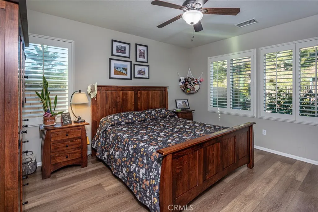 19245 Graham Lane, Saugus, California 91350 home-pic-14